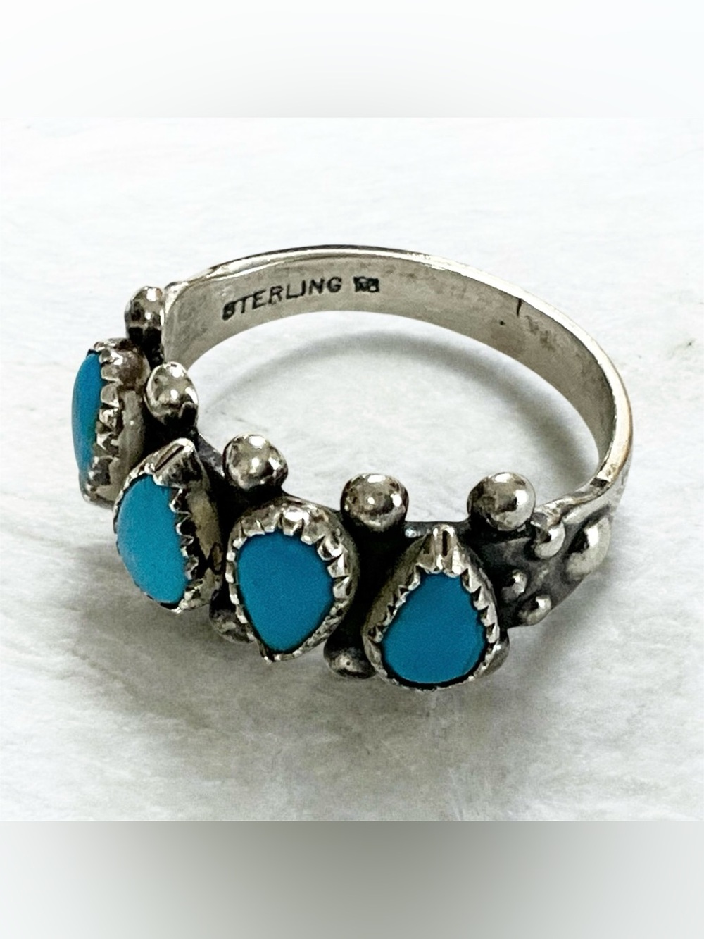 Vintage 925 Sterling Silver & Turquoise Southwestern Navajo Ring